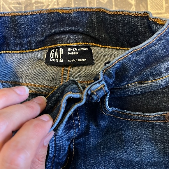 Toddler gap jeans - Picture 3 of 3